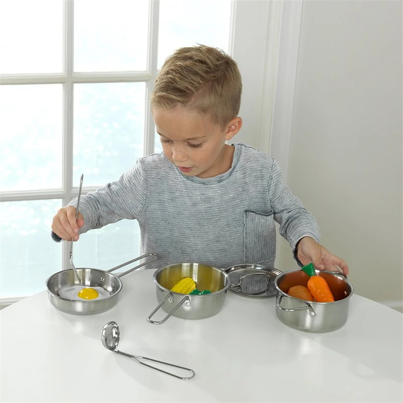 KidKraft Complete Modern Kids Play Kitchen Set With Toy Cookware Set In White 4 KidKraft Complete Modern Kids Play Kitchen Set With Toy Cookware Set In White - Image 4