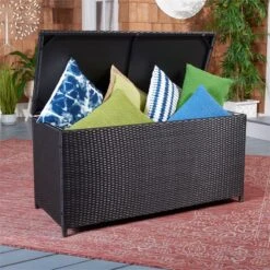 Safavieh Oliveira Polyester Fabric/Foam Cushion Box In Black/White Cushion -Cymax Sales 2574142 11 L